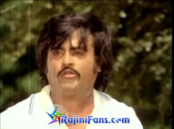 Thillu Mullu (1981) - Part 2 - Photo Gallery - Rajinifans.com photo 35
