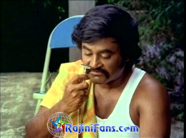 Thillu Mullu (1981) - Part 2 - Photo Gallery - Rajinifans.com photo 40