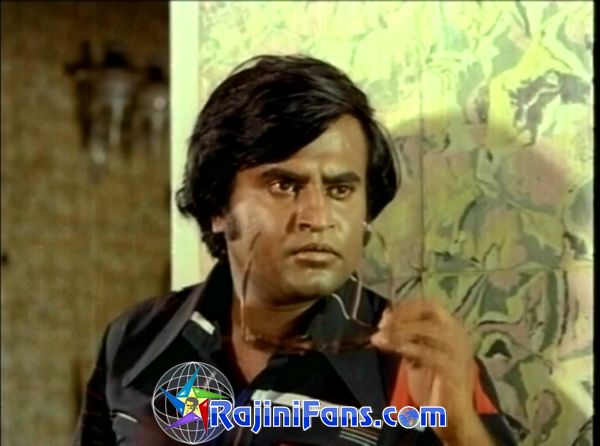 Thillu Mullu (1981) - Part 3 - Photo Gallery - Rajinifans.com photo 49