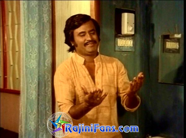 Thillu Mullu (1981) - Part 4 - Photo Gallery - Rajinifans.com photo 74