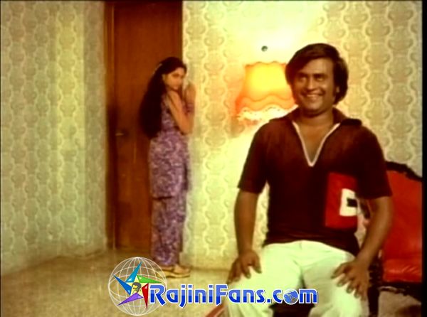 Thillu Mullu (1981) - Part 5 - Photo Gallery - Rajinifans.com photo 88