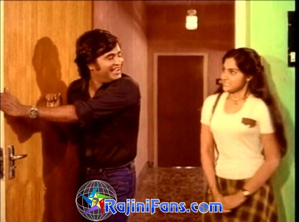 Thillu Mullu (1981) - Part 5 - Photo Gallery - Rajinifans.com photo 92