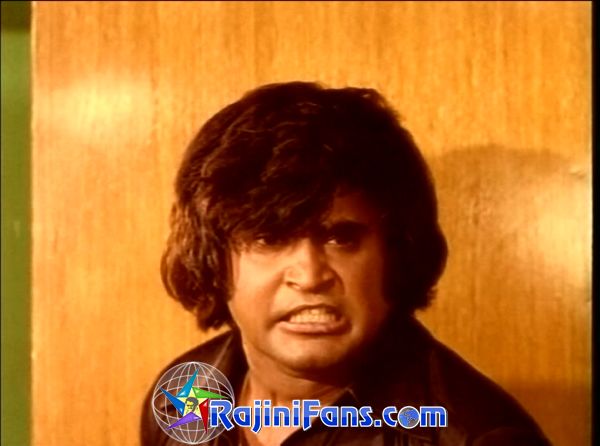 Thillu Mullu (1981) - Part 5 - Photo Gallery - Rajinifans.com photo 93