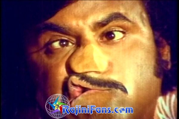 Thillu Mullu (1981) - Part 5 - Photo Gallery - Rajinifans.com photo 97