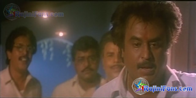 Uzhaippali (1993) - Part 6 photo 108