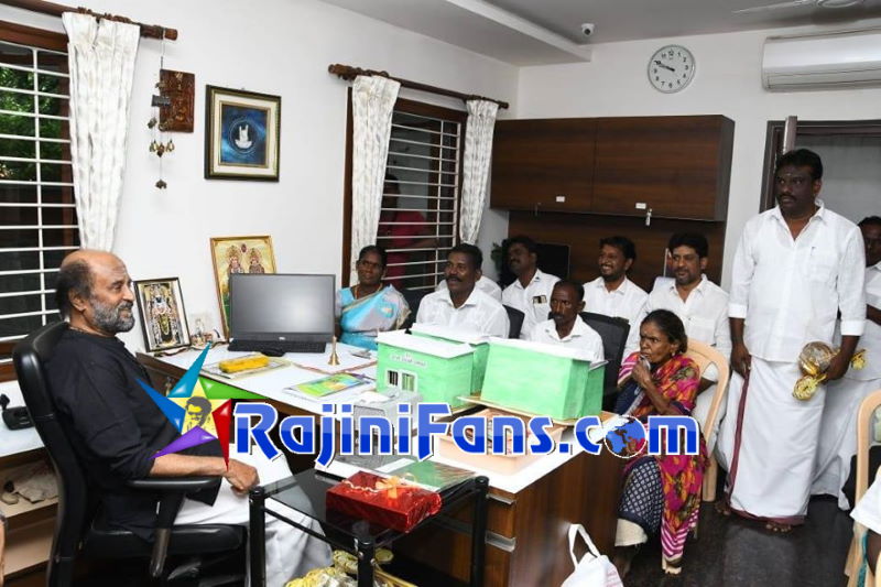 Rajinikanth fans take photo with Thaliavar Rajinikanth (Part 6) - Rajinifans.com photo 110