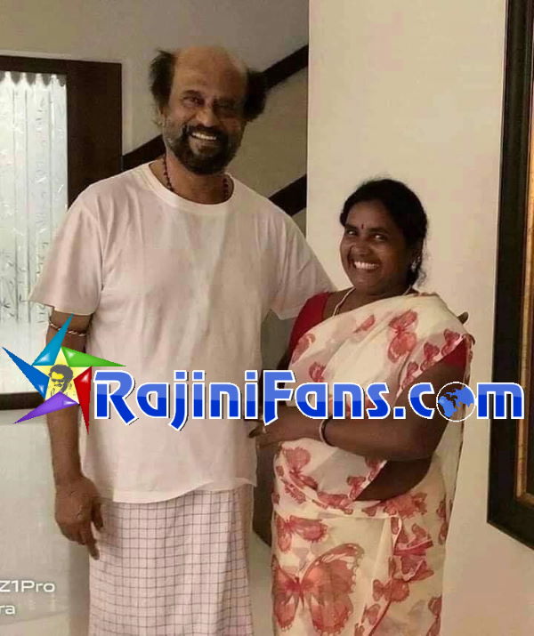 Rajinikanth fans take photo with Thaliavar Rajinikanth (Part 6) - Rajinifans.com photo 111