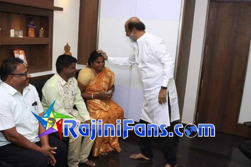 Rajinikanth fans take photo with Thaliavar Rajinikanth - (Part 4) - Rajinifans.com photo 79