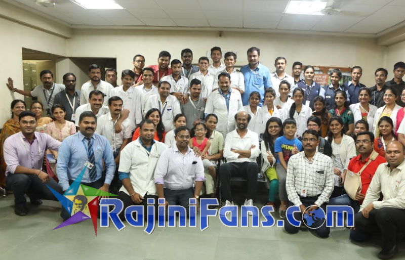 Rajinikanth fans take photo with Thaliavar Rajinikanth (Part 5) - Rajinifans.com photo 97
