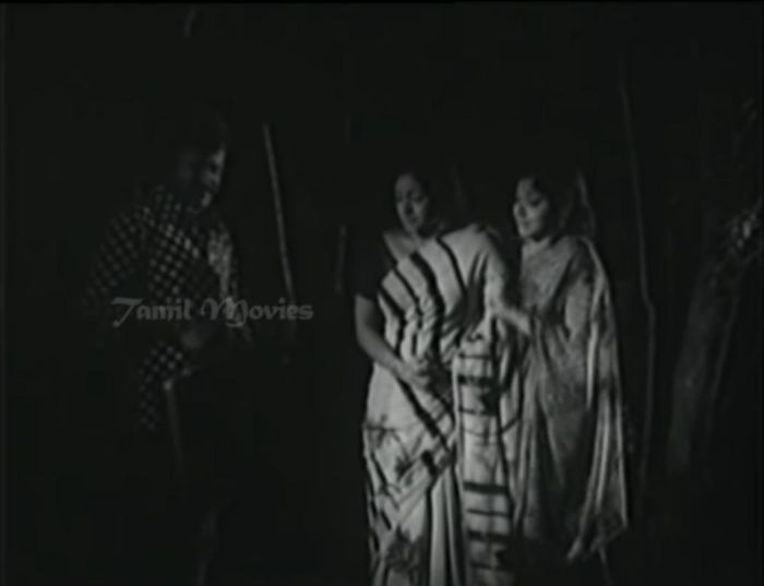 Interval Scenes from Superstar Rajinikanth Movies (Part 5) - Rajinifans.com photo 92