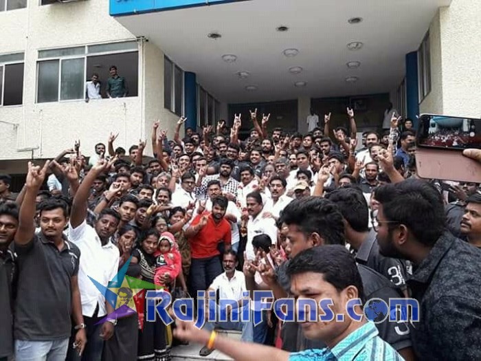 2.0 Movie Rajinikanth Fans Celebration (FDFS)in India - Part 4 - Rajinifans.com