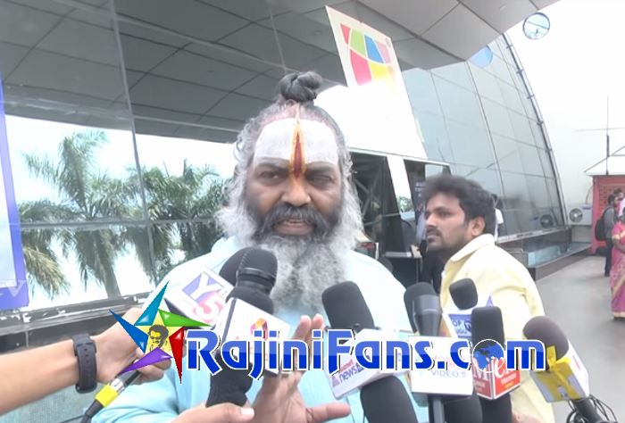 Petta FDFS in Hyderabad (Telangana)