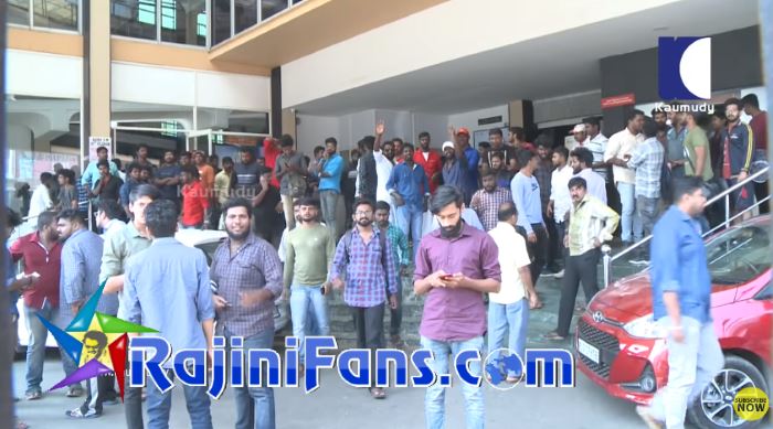 Petta FDFS in Kerala