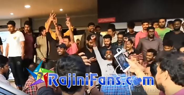 Petta FDFS in Kerala