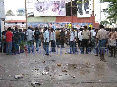 Sivaji The Boss Movie 100 Days Celebrations by Fans at Chennai, Trichy, Nellai and Salem