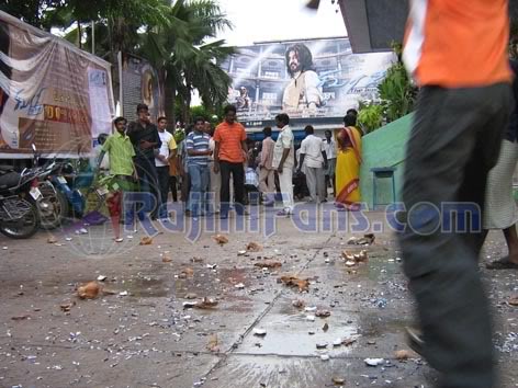 Sivaji The Boss Movie 100 Days Celebrations by Fans at Chennai, Trichy, Nellai and Salem