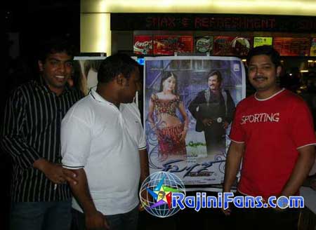 Thailand & Bangkok : Sivaji The Boss FDFS Celebrations
