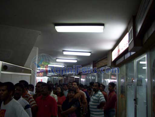 Middle East : Sivaji The Boss Movie FDFS Celebrations