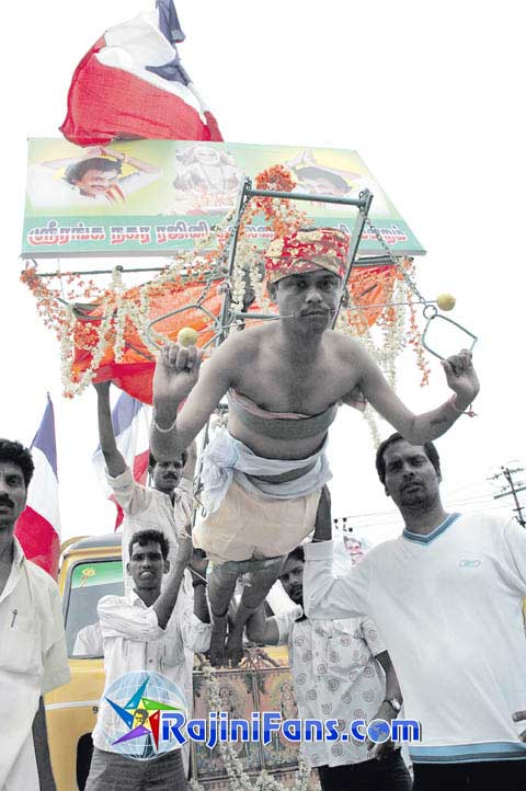 Tamil Nadu : Sivaji The Boss FDFS Celebrations