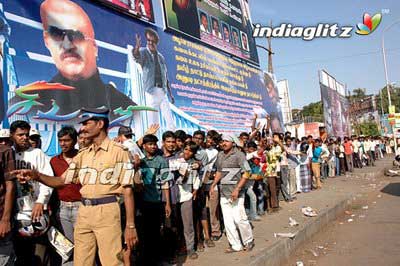 Tamil Nadu : Sivaji The Boss FDFS Celebrations