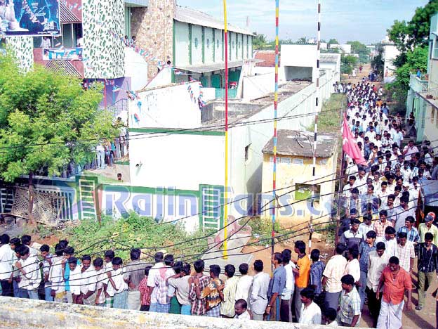 Tamil Nadu : Sivaji The Boss FDFS Celebrations