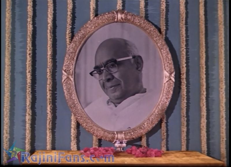 Nallavanukku Nallavan Movie Title Card Collections Title Card 4